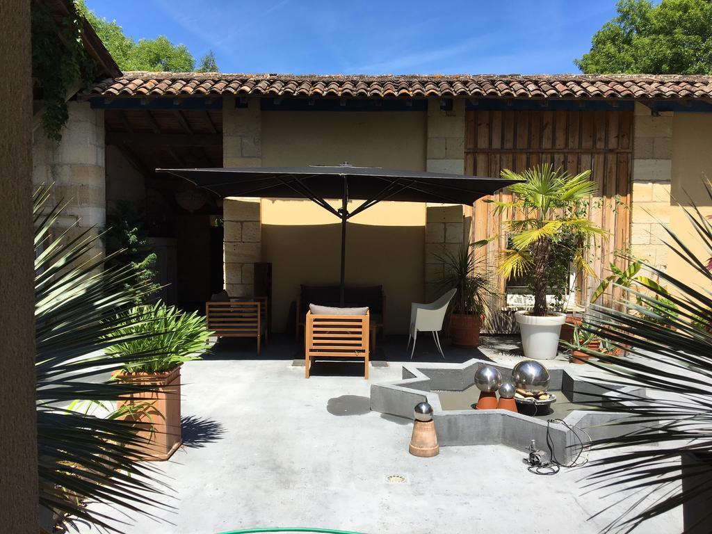 Maison D'Hotes L'Arbre Rouge Genissac Exterior photo