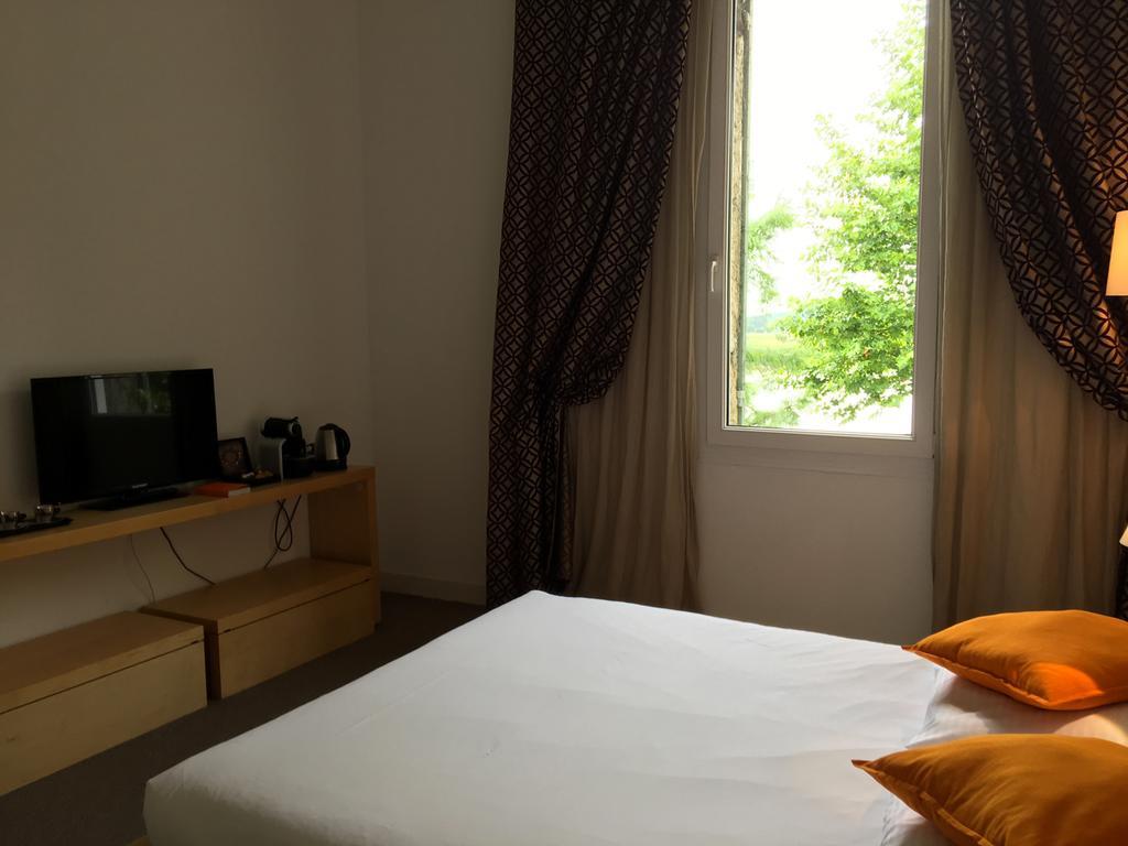 Maison D'Hotes L'Arbre Rouge Genissac Room photo